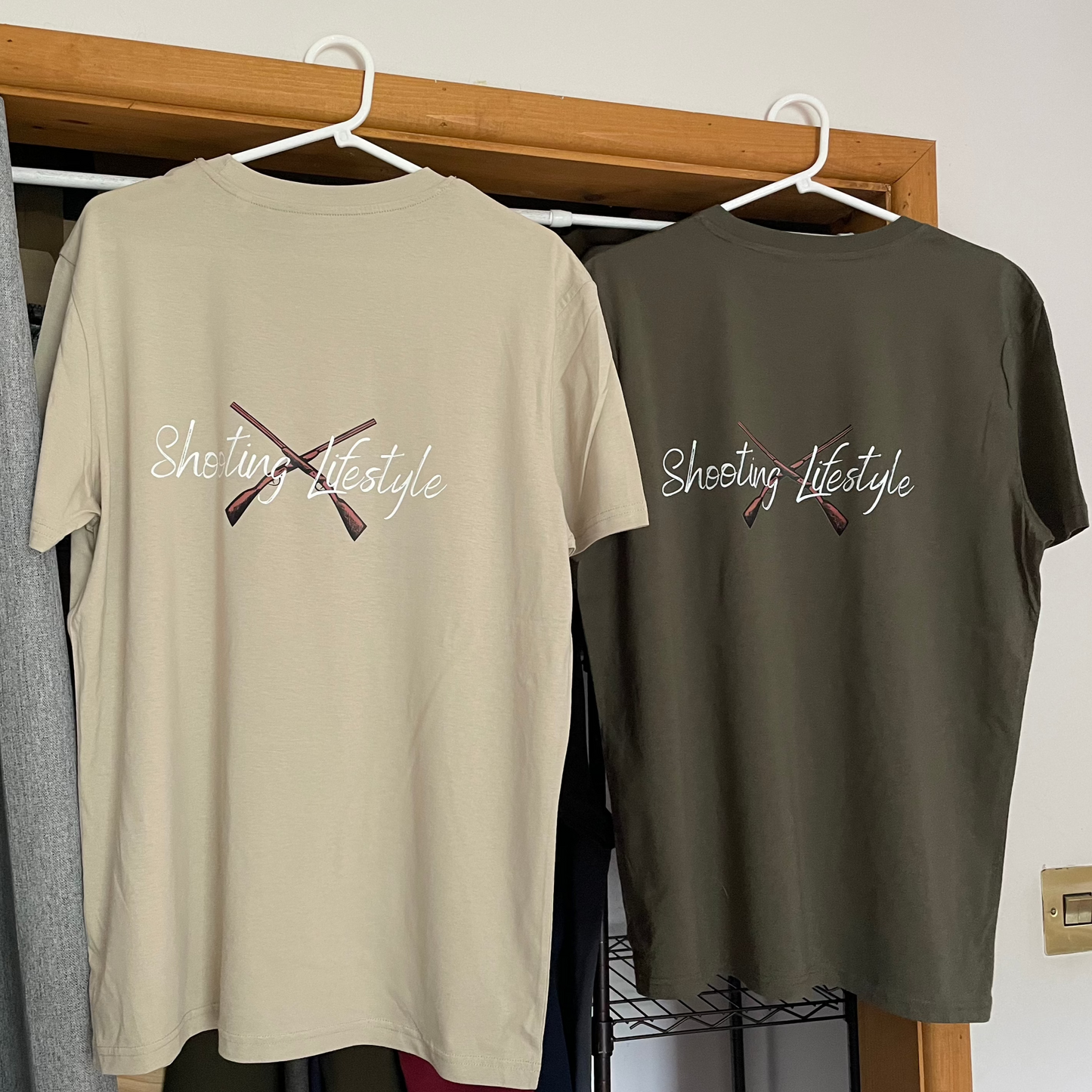 Shooting lifestyle T-shirt unisex